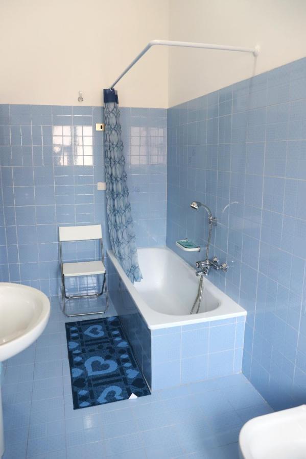 B&B La Casa Dei Fiori Amorosi 外观 照片